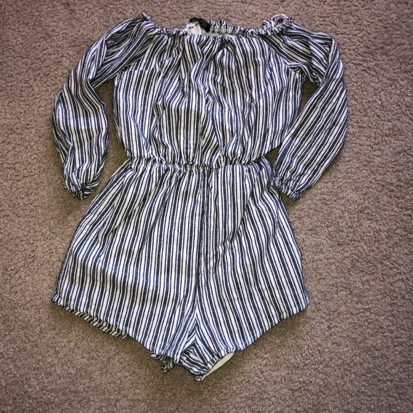 Shorts - Picture 2 of 8